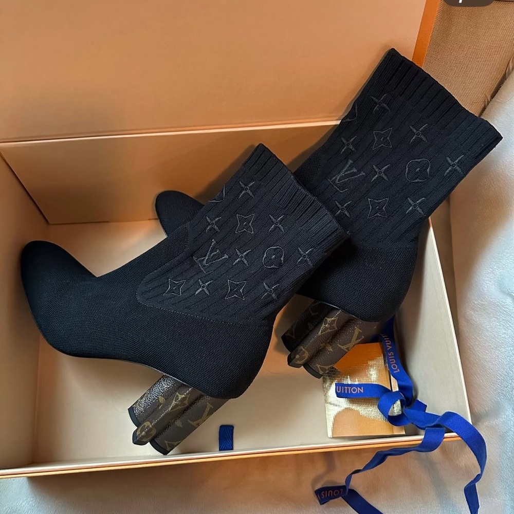 Louis Vuitton Boots🖤